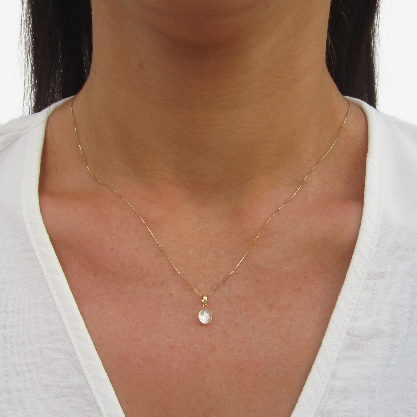 Round cut signature zirconia pendant and earring set with rim bundle in 18k Yellow Gold