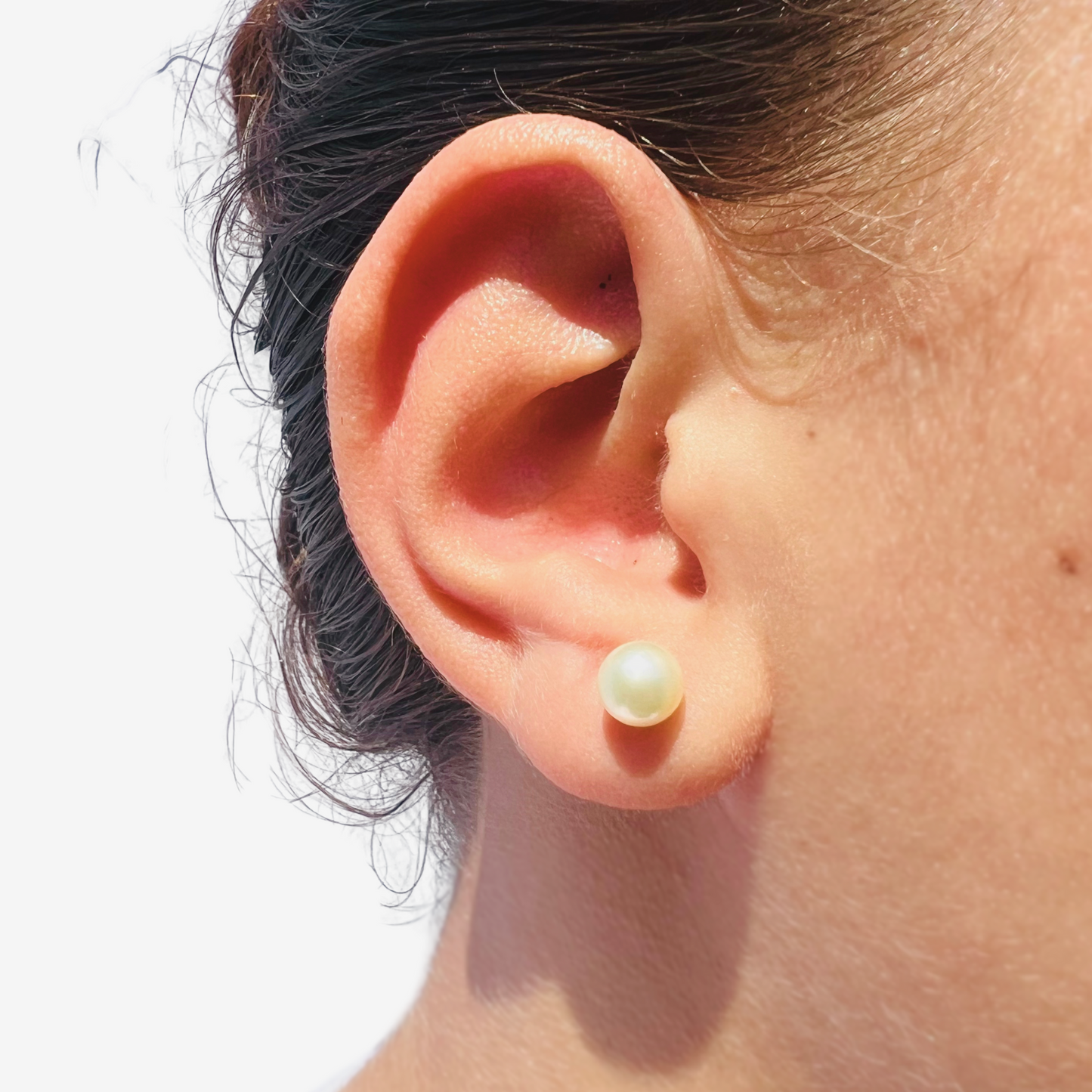 Pearl pendant and earring set bundle in 18k Yellow Gold