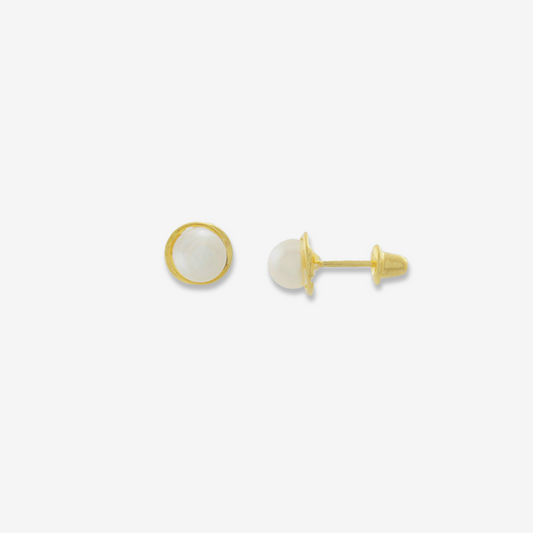 Rococo Natural Pearl Earring in 18k Yellow Gold 4mm