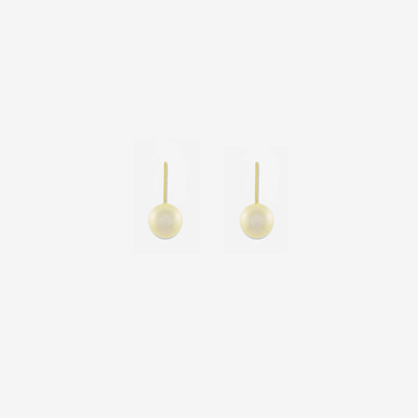 Natural Pearl Hook Earring in 18k Yellow Gold